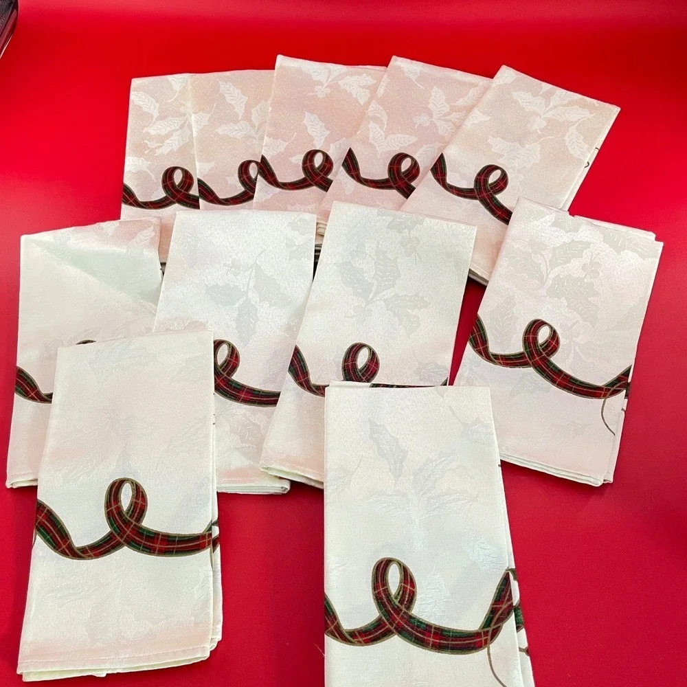 Lenox Holiday Nouveau Dinner Napkins Cream 20 x 20 Plaid Ribbon Holly Set of 11